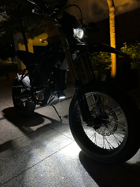 Plug And Play Surron Ultra Bee Wheelie Light And Rear Rock Light Kit