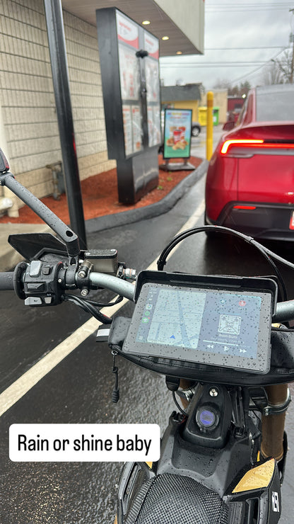 Motorcycle CarPlay & Android Auto Plug And Play Music Navigation Hands Free Bluetooth (Custom Fit ANY Motorcycle/EBike)